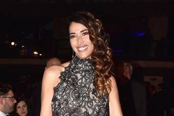 Nina Zilli, insulto contro Matteo Salvini durante il concerto di Comacchio Nina Zilli, insulto contro Matteo Salvini durante il concerto di Comacchio