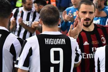 Higuain-Bonucci, si parte con le visite Higuain-Bonucci, si parte con le visite