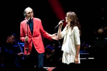 Lasciatelo in pace, Alice difende Battiato Lasciatelo in pace, Alice difende Battiato