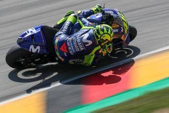 Niente pole per Rossi, Marquez in testa Niente pole per Rossi, Marquez in testa