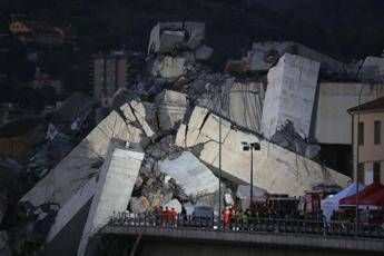 Un gran boato e ho visto il ponte spezzato Un gran boato e ho visto il ponte spezzato