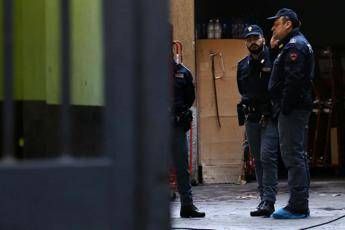 90enne uccide il coinquilino a coltellate 90enne uccide il coinquilino a coltellate