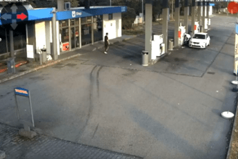 Si fingeva benzinaio e scappava con la cassa Si fingeva benzinaio e scappava con la cassa
