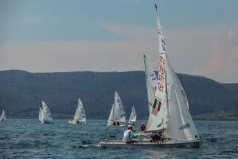 Bracciano, seconda giornata di regate del mondiale Juniores classe 470 Bracciano, seconda giornata di regate del mondiale Juniores classe 470
