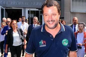 Alpini contro Salvini: Non indossi la nostra maglia Alpini contro Salvini: Non indossi la nostra maglia