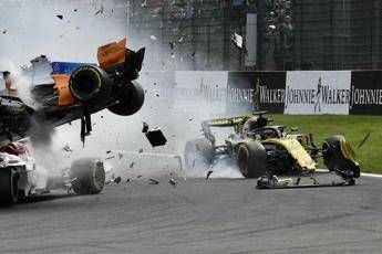 Incidente per Alonso, Vettel trionfa Incidente per Alonso, Vettel trionfa