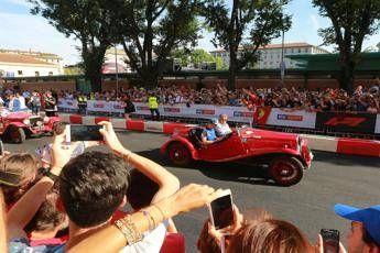 La Formula 1 sbarca a Milano La Formula 1 sbarca a Milano