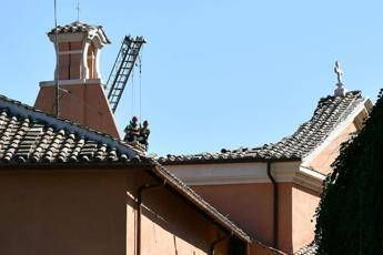 Crollo chiesa, parroco: Sabato nozze, rischiato morti Crollo chiesa, parroco: Sabato nozze, rischiato morti