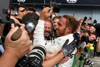 Fischi per Hamilton dopo la vittoria Fischi per Hamilton dopo la vittoria