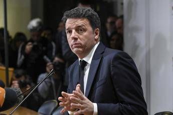 Renzi: Governo di ladri e bugiardi Renzi: Governo di ladri e bugiardi