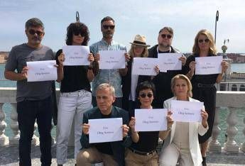 I giurati di Venezia: Non lasciate morire Oleg Sentsov I giurati di Venezia: Non lasciate morire Oleg Sentsov