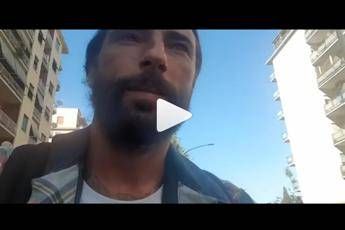 Infame di m...., Brumotti insultato si vendica Infame di m...., Brumotti insultato si vendica