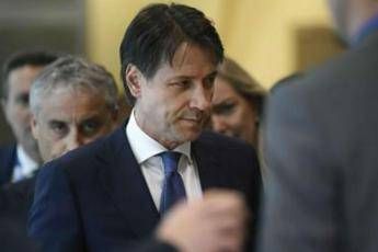 Conte sfida Salvini: Cdm si fa, il premier sono io Conte sfida Salvini: Cdm si fa, il premier sono io