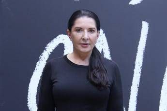 Ho incontrato l'aggressore, parla Marina Abramovic Ho incontrato l'aggressore, parla Marina Abramovic