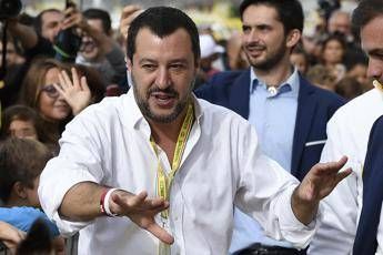 Salvini Pace fiscale fino a 500mila euro