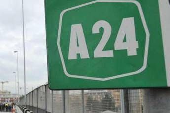 Toninelli: Piloni A24 e A25 in condizioni allarmanti Toninelli: Piloni A24 e A25 in condizioni allarmanti