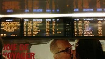 Maltempo, caos e ritardi su linee ferroviarie lombarde Maltempo, caos e ritardi su linee ferroviarie lombarde