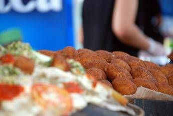 Al Parco Ravizza di Milano torna l'International Street Food Al Parco Ravizza di Milano torna l'International Street Food