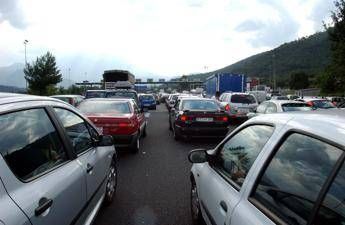 Italiani irascibili al volante: 87 aggressioni dall'inizio dell'anno Italiani irascibili al volante: 87 aggressioni dall'inizio dell'anno