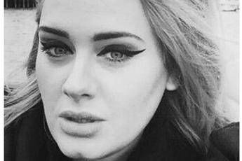 Nuovo record per Adele, per 'Hello' oltre un mln di download in una settimana Nuovo record per Adele, per 'Hello' oltre un mln di download in una settimana