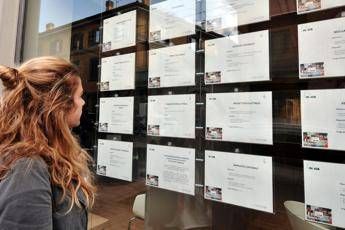 Lavoro, 6 contratti fissi su 10 favoriti da incentivi nel 2015 Lavoro, 6 contratti fissi su 10 favoriti da incentivi nel 2015
