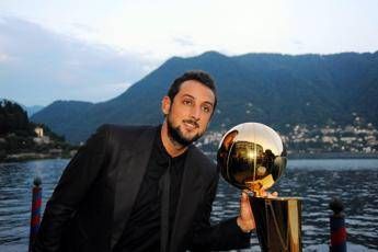 Nba, Belinelli e Cousins trascinano i Kings al successo sui Thunder Nba, Belinelli e Cousins trascinano i Kings al successo sui Thunder