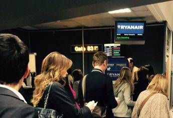Boschi torna da Londra in 'low cost' per il voto finale delle riforme Boschi torna da Londra in 'low cost' per il voto finale delle riforme