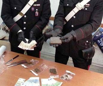 Blitz antidroga a Isernia, ancora una donna 'corriere' Blitz antidroga a Isernia, ancora una donna 'corriere'