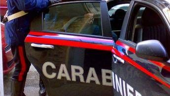 Viterbo: da' fuoco ad un'auto dopo litigio, arrestato Viterbo: da' fuoco ad un'auto dopo litigio, arrestato