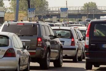 Stop agli aumenti dei pedaggi sulla Roma-L'Aquila Stop agli aumenti dei pedaggi sulla Roma-L'Aquila