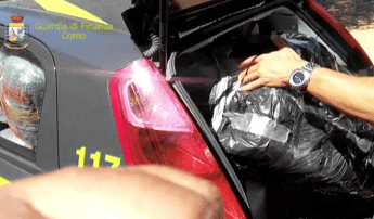 Traffico di droga, sequestrati 800 chili di marijuana /Video Traffico di droga, sequestrati 800 chili di marijuana /Video