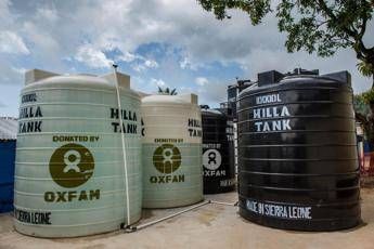 Festini con escort, Oxfam perde i suoi testimonial Festini con escort, Oxfam perde i suoi testimonial