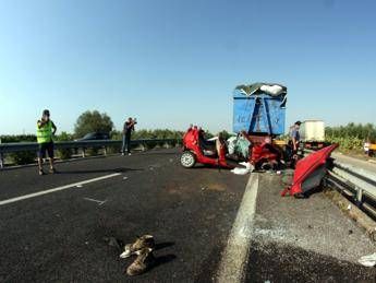 Incidenti stradali, seconda paura degli italiani dopo i furti in casa Incidenti stradali, seconda paura degli italiani dopo i furti in casa