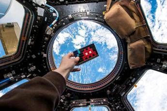 'Allarme' nello spazio, Samantha trova 'space invaders' a bordo della Iss 'Allarme' nello spazio, Samantha trova 'space invaders' a bordo della Iss