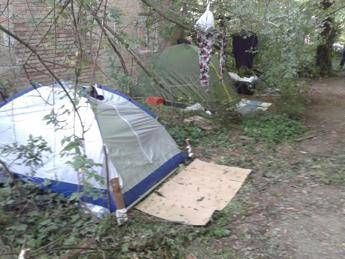 Modena: sgomberata tendopoli a Baggiovara, 5 denunciati Modena: sgomberata tendopoli a Baggiovara, 5 denunciati
