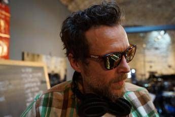 L'invettiva di Jovanotti su Fb per l'omicidio di Emmanuel: Il razzismo fa schifo L'invettiva di Jovanotti su Fb per l'omicidio di Emmanuel: Il razzismo fa schifo