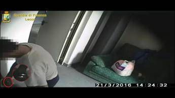 Lecco, arrotonda stipendio spacciando: arrestato dipendente comunale Lecco, arrotonda stipendio spacciando: arrestato dipendente comunale