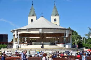 Medjugorje, un giro d'affari da 11 miliardi di euro Medjugorje, un giro d'affari da 11 miliardi di euro