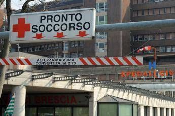 Brescia, neonata abbandonata in una cesta per strada Brescia, neonata abbandonata in una cesta per strada