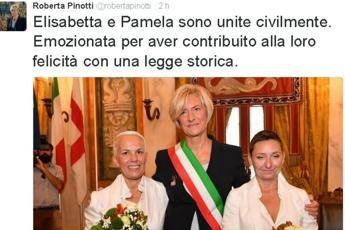ragazze in cerca di amore su facebook