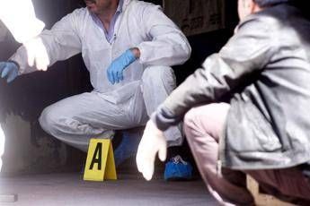 Uccide il padre a coltellate Uccide il padre a coltellate