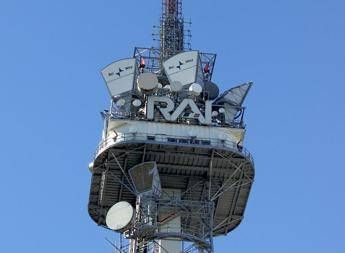 Ei Towers ritira offerta su Rai Way, Mediaset prende atto difficoltà Opas Ei Towers ritira offerta su Rai Way, Mediaset prende atto difficoltà Opas