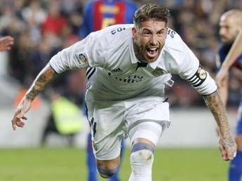 Ramos risponde a Suarez, 1-1 tra Barcellona e Real Madrid Ramos risponde a Suarez, 1-1 tra Barcellona e Real Madrid