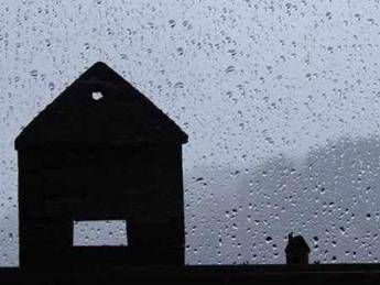 Dallo smog ai veleni nel cibo, i nemici invisibili dentro casa Dallo smog ai veleni nel cibo, i nemici invisibili dentro casa