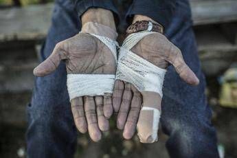 Migranti, la denuncia di Oxfam: gravi violenze contro i profughi in Bulgaria Migranti, la denuncia di Oxfam: gravi violenze contro i profughi in Bulgaria