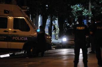 Bevete, è acqua santa: uccide compagna e figlio col cianuro Bevete, è acqua santa: uccide compagna e figlio col cianuro