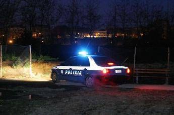 Roma, colpisce donna per rubarle il cellulare: arrestato in centro d'accoglienza Roma, colpisce donna per rubarle il cellulare: arrestato in centro d'accoglienza