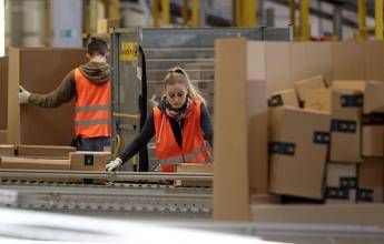 Amazon vola a un trilione di dollari Amazon vola a un trilione di dollari