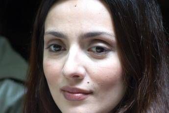 Addio a Boncompagni, il dolore di Ambra Addio a Boncompagni, il dolore di Ambra