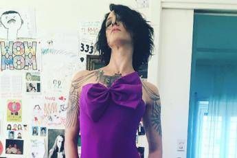 Asia Argento trasgressiva su Instagram: like a pioggia Asia Argento trasgressiva su Instagram: like a pioggia